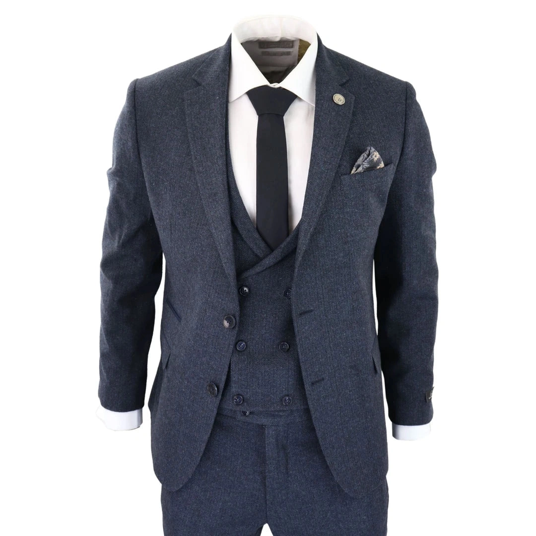 Blauer Tweed Dreiteiler für Herren WS25: Stilvolle Eleganz mit Weste, Doppelreiher Traum.